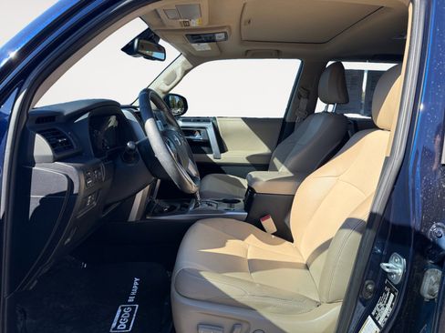 Used 2022 Toyota 4Runner SR5 Premium w/ Moonroof Package image 10