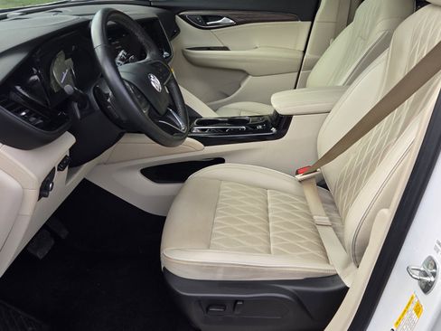 Used 2023 Buick Envision Avenir image 3