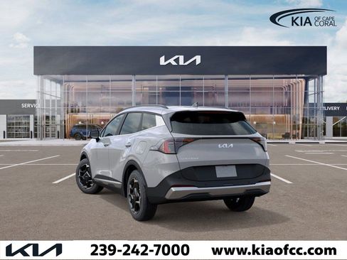 New 2026 Kia Sportage EX w/ EX Panorama Roof Package image 4