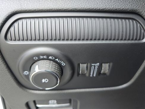 New 2025 Jeep Wagoneer L Series II image 27