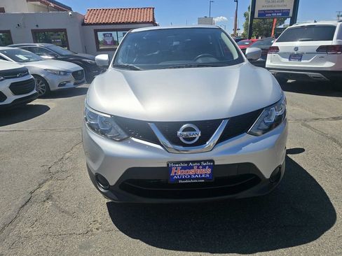 Used 2017 Nissan Rogue Sport S w/ S Appearance Package AWD/4WD image 3