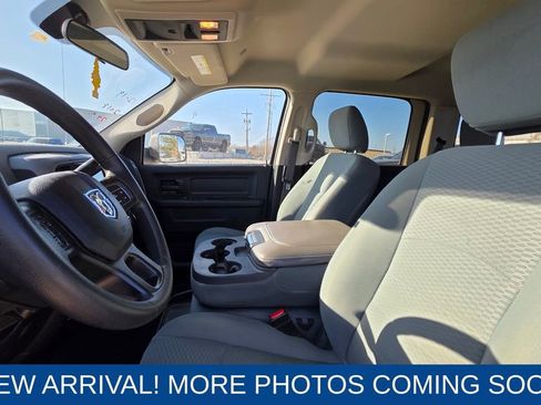 Used 2018 RAM 2500 Tradesman w/ Chrome Appearance Group image 11