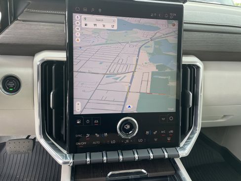 Certified 2025 GMC Acadia Denali w/ Super Cruise Package image 23