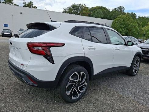 New 2025 Chevrolet Trax RS w/ Driver Confidence Package image 4