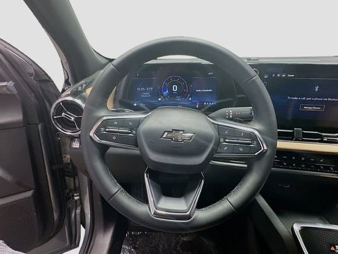 New 2026 Chevrolet Equinox ACTIV FWD image 12