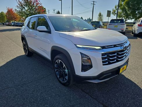 New 2026 Chevrolet Equinox LT w/ Convenience Package II image 8