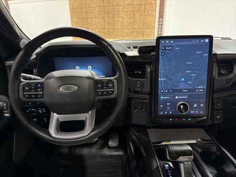 Used 2023 Ford F150 Lightning Platinum image 34