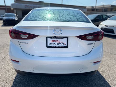 Used 2015 MAZDA MAZDA3 i Touring image 4