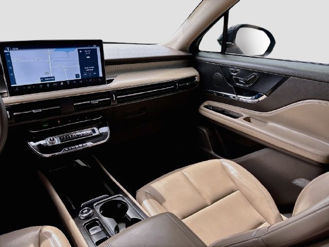 Used 2023 Lincoln Corsair FWD image 23