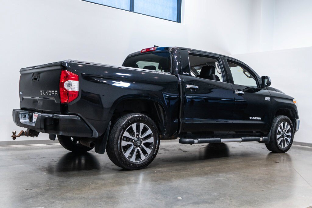 Used 2021 Toyota Tundra Limited w/ Limited Premium Package AWD/4WD image 9