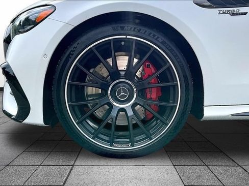 Certified 2026 Mercedes-Benz E 53 AMG e 4MATIC Wagon image 38