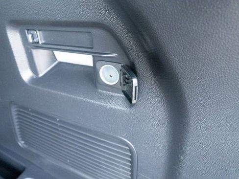 Used 2025 Ford Explorer ST-Line image 34