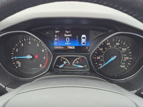 Used 2017 Ford Focus Titanium image 22