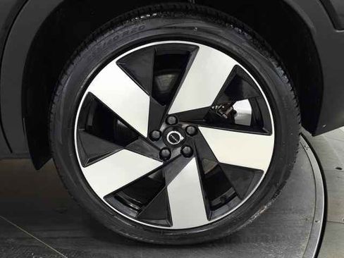 Certified 2023 Volvo C40 P8 Recharge Ultimate image 13