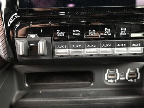 Used 2020 RAM 2500 Limited AWD/4WD image 24