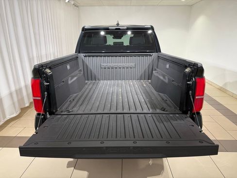 Certified 2025 Toyota Tacoma SR5 AWD/4WD image 11