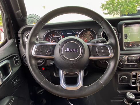 Used 2020 Jeep Wrangler Unlimited Sahara AWD/4WD image 24