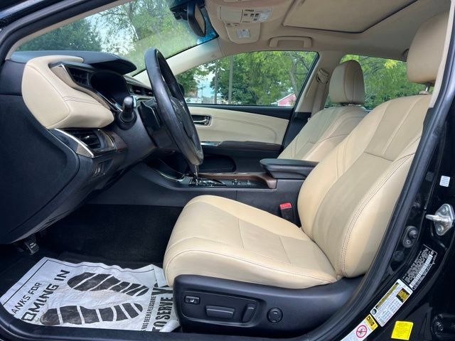 Used 2013 Toyota Avalon Limited FWD image 10