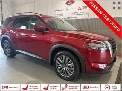 New 2025 Nissan Pathfinder SL w/ SL Premium Package