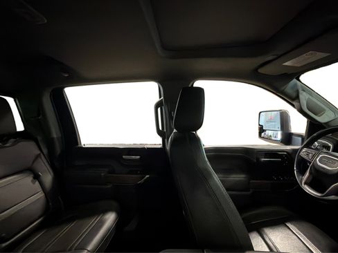 Used 2023 GMC Sierra 3500 Denali w/ Denali Black Diamond Edition AWD/4WD image 45