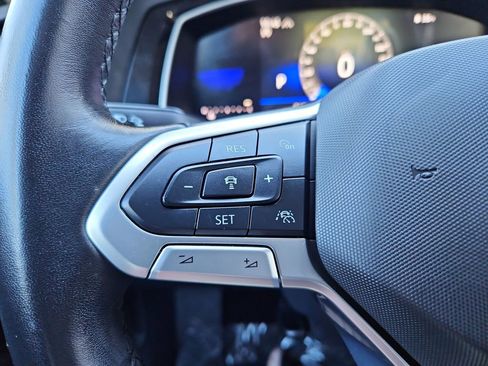 Used 2024 Volkswagen Jetta SE image 11