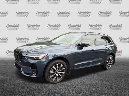 Used 2024 Volvo XC60 B5 Core w/ Protection Package Premier AWD/4WD image 9