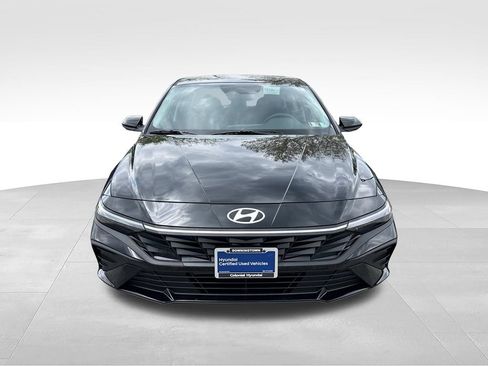 Certified 2026 Hyundai Elantra SE FWD image 2