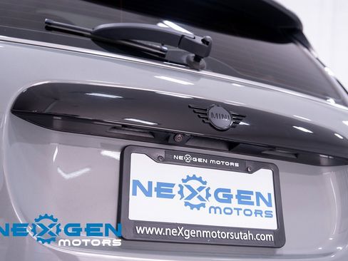 Used 2023 MINI Cooper 2-Door Hardtop image 36