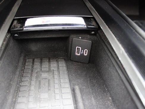 Used 2024 Lincoln Corsair Reserve w/ Equipment Group 201A image 41