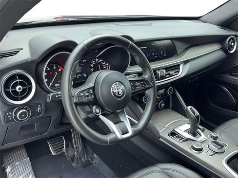 Used 2023 Alfa Romeo Stelvio Ti image 14