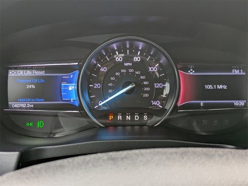 Used 2019 Ford Explorer Limited w/ Ford Safe & Smart Package image 32