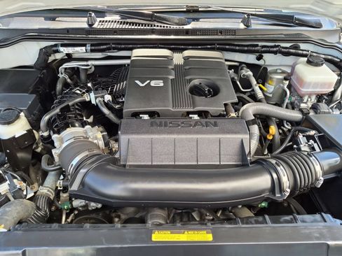 Used 2020 Nissan Frontier SV RWD image 29