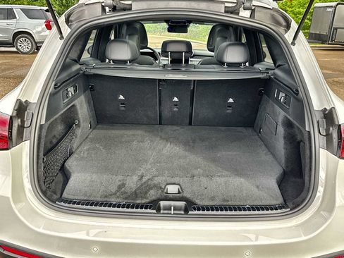 Used 2025 Mercedes-Benz GLC 350e 4MATIC image 17