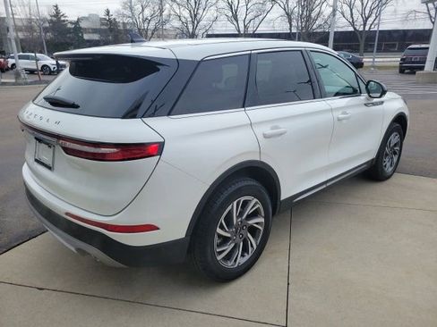 Certified 2024 Lincoln Corsair AWD image 8