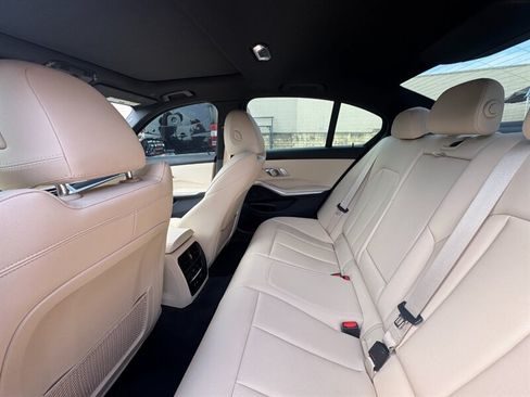 Used 2019 BMW 330i Sedan w/ Convenience Package RWD image 30