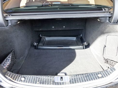 Used 2019 Mercedes-Benz S 560 4MATIC Sedan image 23