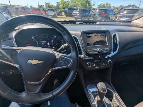Used 2019 Chevrolet Equinox LT image 27