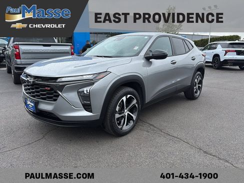 Certified 2024 Chevrolet Trax RS FWD image 1