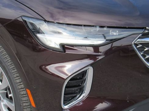 Used 2023 Buick Envision Avenir FWD image 10