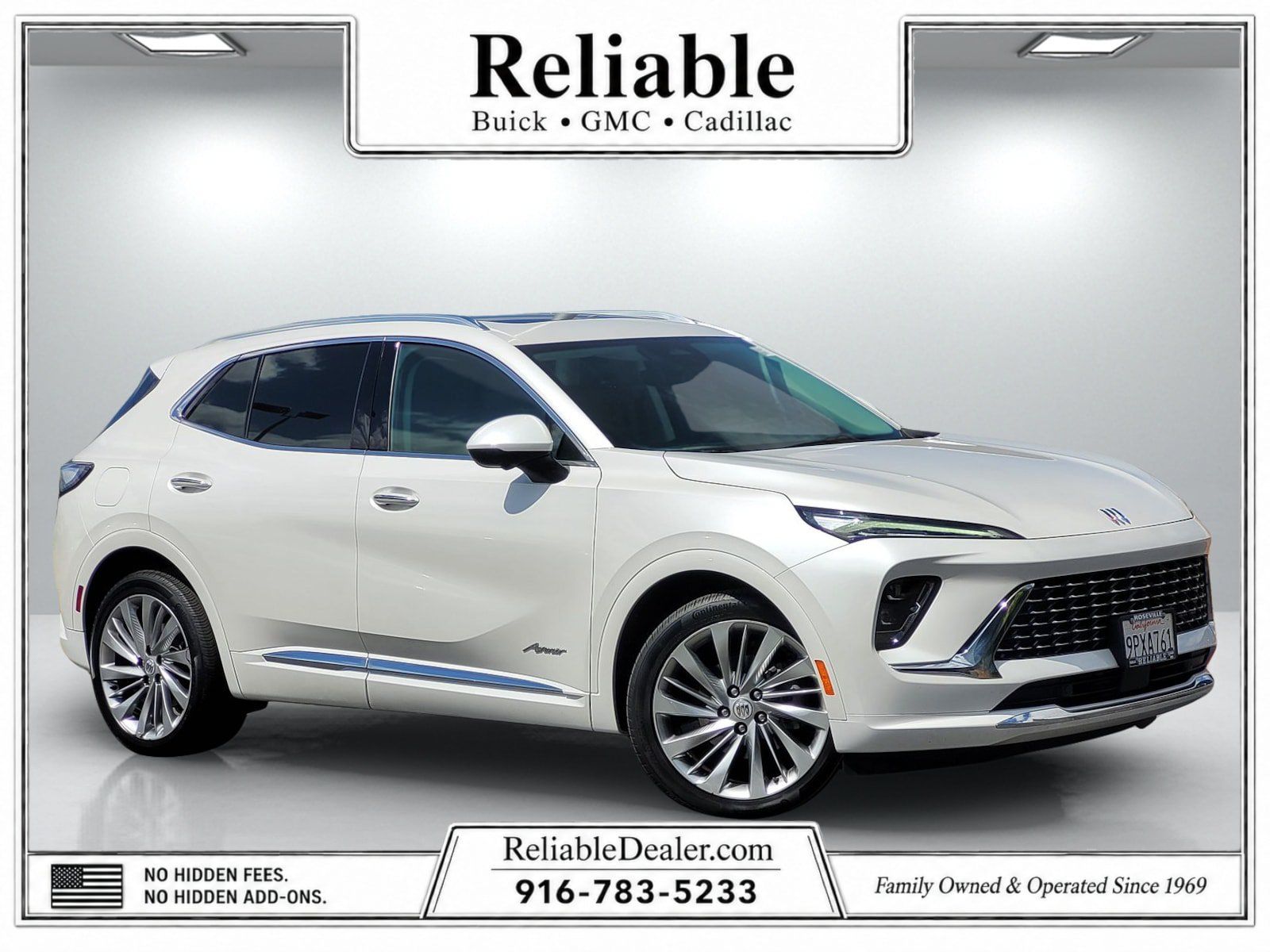 Used 2024 Buick Envision Avenir AWD/4WD image 1