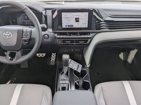 Used 2026 Toyota Camry SE w/ Convenience Package FWD image 15