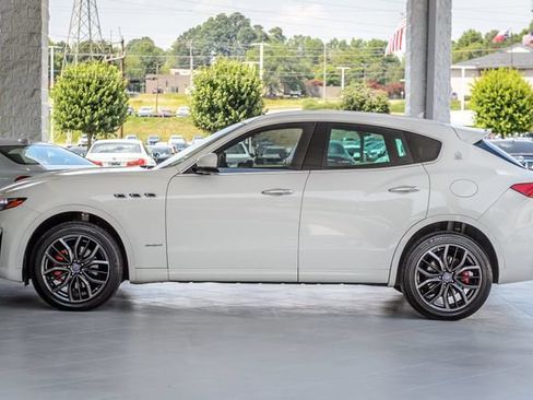 Used 2019 Maserati Levante GranSport AWD/4WD image 56
