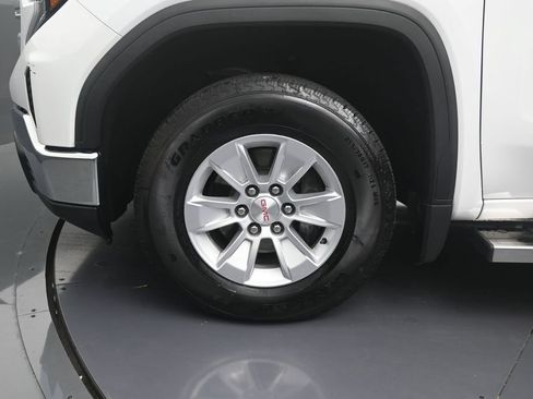 Used 2023 GMC Sierra 1500 SLE RWD image 9