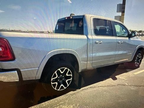 Used 2025 RAM 1500 Laramie AWD/4WD image 5