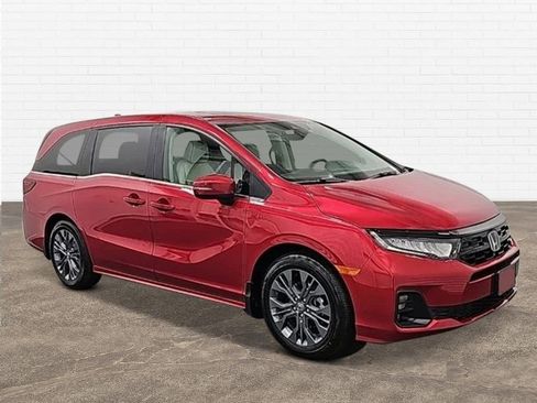 New 2026 Honda Odyssey Touring image 6