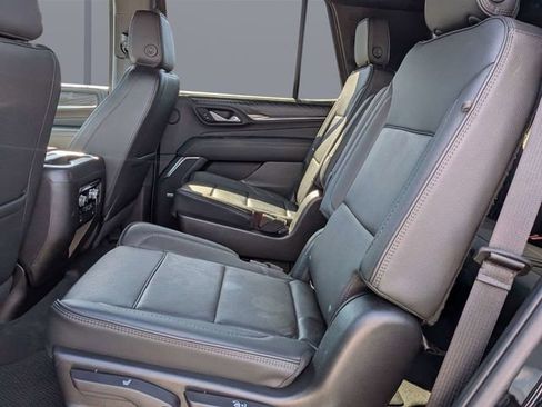 Used 2022 GMC Yukon Denali w/ Advanced Technology Package AWD/4WD image 13
