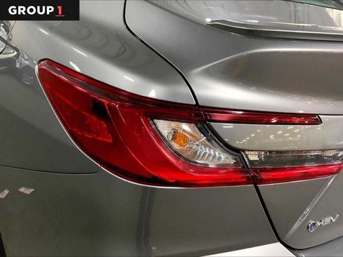 Used 2025 Toyota Camry SE FWD image 29