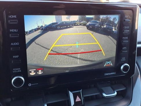 Certified 2022 Toyota Corolla Cross XLE image 16