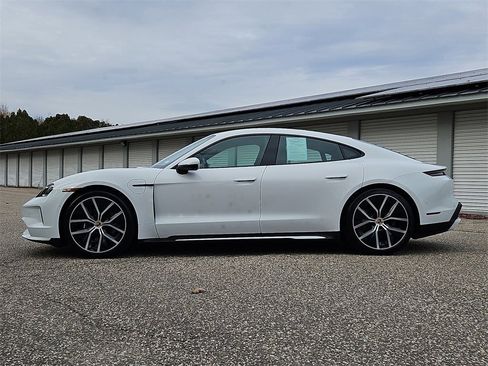 Certified 2025 Porsche Taycan image 2