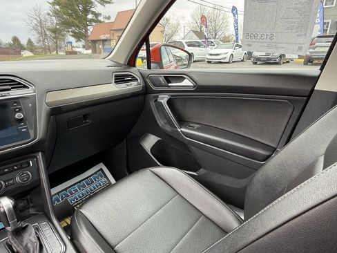 Used 2018 Volkswagen Tiguan SEL image 11